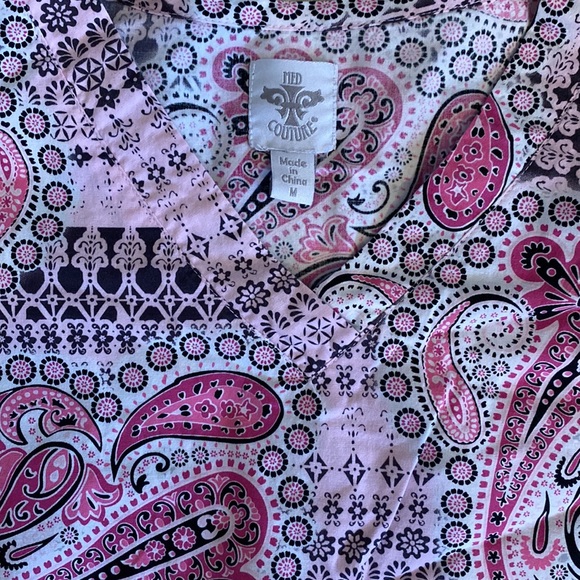 Scrub Top - Picture 2 of 3